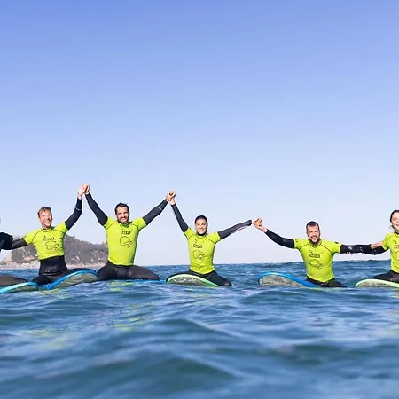 Surf House Ostello *