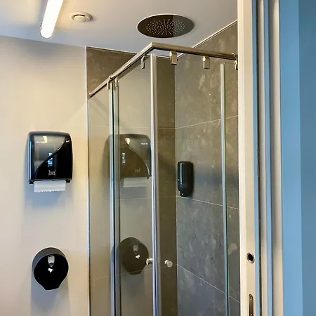 Surf House * זראוטס